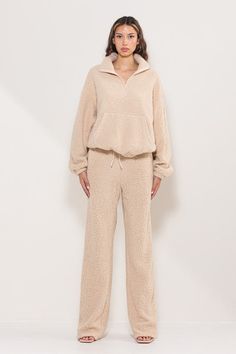 Cozy Winter Pants With Pockets, Cozy Pants With Pockets For Winter, Winter Loungewear Full-length Pants, Winter Loungewear Pants With Elastic Waistband, Cozy Winter Loungewear Bottoms, Winter Pants With Elastic Waistband For Loungewear, Cozy Fit Full Length Loungewear Pants, Cozy Winter Loungewear Pants, Cozy Fit Full Length Lounge Pants