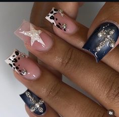 Short Square Nails With Charms, Square Nails With Charms, Nails With Charms, Nail Designs Bling, Bday Nails, Natural Acrylic, Natural Acrylic Nails, Arm Accessories, Cute Short Nails