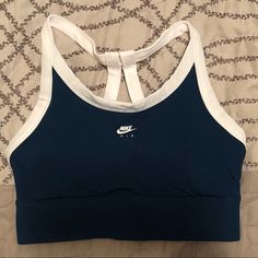 This Nike Sports Bra Is Brand New Never Worn But The Tags Were Cut Off. Cheap Nike Sports Bra With Moisture-wicking, Nike Sports Bra Outfit, Sports Bra Outfit, Bday Wishlist, Sport Bras, Black Family, Athletic Clothes, Clueless Outfits, Black Families