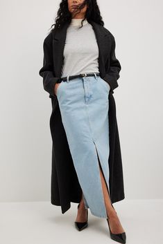 Modest Summer Outfits, Maxi Rok, Denim Maxi, Knit Wrap, Denim Maxi Skirt, Future Fashion, Jeans Rock, Wrap Top, Na Kd