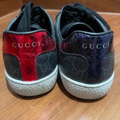 Very Comfortable Durable Shoes Designer Gucci Sneakers With Textured Sole, Gucci Leather Sneakers With Perforations, Gucci Black Sneakers With Contrast Sole, Gucci Black Sporty Sneakers, Sporty Black Gucci Sneakers, Gucci Black Low-top Sneakers, Gucci Black Lace-up Sneakers, Black Gucci Lace-up Sneakers, Black Luxury Gucci Sneakers