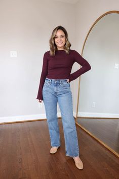 Low-Rise Baggy jeans review via pumps and push-ups blog | abercrombie jeans review | fall jeans | petite fashion | petite style | baggy jeans for petites Fall Fashion Petite, Jeans For Petite, Jeans For Petite Women, Workwear Capsule, Jeans Petite, Abercrombie Jeans, Petite Style