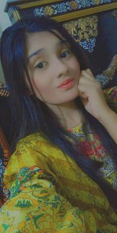 Face Girls Dp, Dp For Instagram Girls Cute, Huzaifa Name Dp, Real Pics For Instagram, Beautiful Girls Dp Face, Grils Pic Real, Real Dp Girl, Girly Photography Face, Girls Face Dp