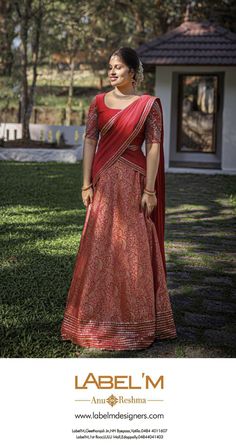 Dhavani For Wedding Function, Simple Dhavani, Traditional Dhavani Look, Dhawani Designs Kerala Wedding, Brocade Half Saree, Kerala Traditional Dress Skirt And Top, Thavani Styles, Traditional Dhavani Designs, Dhawani Designs Kerala