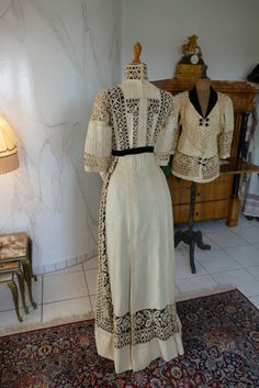 Moda Z Lat 70., Elegant Walking, 70s Mode, Walking Dress, 1900s Fashion, Edwardian Dress, Mode Boho, Antique Dress, Retro Mode