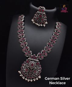 Express your fashionable side with these elegant Indian silver oxidised stone jewelry sets. This finely crafted necklace and pair of earrings are made of an exclusive alloy - German silver. The alluring necklaces are made of high-quality German silver and reflect pure brilliance. They are perfect as a gift to your darling or yourself, especially when you want to rock the statement piece in the office or evening parties. The oxidized silver jewelry set is beautiful, bold and eye catching. Length Jewellery For Saree, Antique Silver Jewelry Indian, Trendy Silver Jewelry, Oxidized Silver Necklace, Wedding Jewelry Sets Bridal Jewellery, Antique Silver Necklace, Creative Necklace, Oxidised Silver Jewelry, German Silver Jewelry