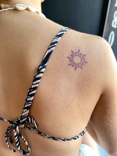 #tattoo #tattoosforwomen #tattooinspiration #sun Sun Tattoo On Black Women, Half Sun Back Tattoo, Sun Rays Tattoo, Ray Tattoo, Small Pretty Tattoos, Sun Tattoos, Sun Tattoo, Tat Ideas, First Tattoo