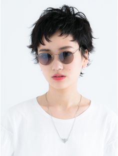 【 LA PENSEE orange 】　short　style　エッジショート：L002928939｜ラパンセオランジュ(LA PENSEE ORANGE)のヘアカタログ｜ホットペッパービューティー Short Hair With Long Sides, Short Hair Nonbinary, Shaggy Haircuts Short, Kpop Hair Color, Hair Jazz, Japanese Short Hair, Short Shaggy Haircuts, Asian Short Hair