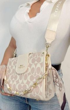 #classy Coach Sling, Trending Bags, Purse Outfit, Purse Essentials, Fendi Bag