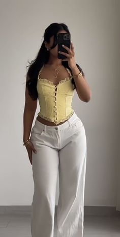 Corset Top Outfit Ideas, Outfit Ideas For Summer, White Corset Outfit, Rest In Peace Custom Shirts, White Corset Top With Puffy Sleeves, Different Types Of Aesthetics, Day Out Outfit, Stylish Summer Outfits, Looks Chic