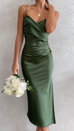 Bridesmaid Dresses Online, Wedding Guest Outfit Summer, Looks Chic, Fancy Dresses, Wedding Guest Outfit, Guest Dresses, Pretty Dresses, Classy Outfits, Elegant Dresses