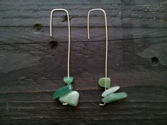 Simple silver earrings with big Labradorian stones in green color. I made these long minimal earrings with German silver wire or with 925 silver wire, you can choose at checkout. German silver called and Alpaka in Greek language, do not darken with the years and does not cause allergies. All my jewelry coated with protective wax finish to prevent tarnish. Lenght 3.90 inches / 10cm * These earrings are made to order handcrafted and shipped by me, so may take at least 5 working days before shippin Green Wire Wrapped Long Drop Earrings, Green Minimalist Dangle Earrings, Silver Earrings Long, Green Stone Earrings, Simple Silver Earrings, Gemstone Earrings Dangle, Patina Earrings, Greek Language, African Earrings