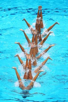 the women's water polo team is competing in an olympic swimming event at the london 2012 olympics