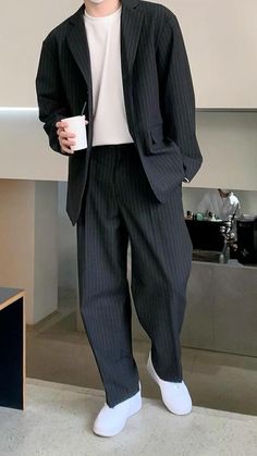 Office Outfit Men, Korean Outfits Men, Korean Street Fashion Men, Trendy Boy Outfits, Classy Outfits Men, Mens Casual Dress Outfits, Men Stylish Dress, Guys Clothing Styles