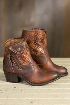 Women’s Sonora Isabella Leather Boots Rustic Boots, Expensive Stuff, Leather Cowboy Boots, Leather Boots Women, Boot Bag, Distressed Leather, Short Boots, Leather Booties, Cowgirl Boots