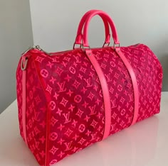 This piece by Virgil Abloh is a limited edition must have for any Louis Vuitton collector. Created from a bright pink mesh, this bag is unlined and has an adjustable removable strap. This was produced in extremely limited quantities and is impossible to acquire. DIMENSIONS 50 x 29 x 22 cm COLOUR Pink HARDWARE Silver CONDITION Un INCLUDES Dustbag Hot Pink Louis Vuitton Bag, Louis Vuitton Duffle Bag, Louis Vuitton Keepall 50, Louis Vuitton Pink, Louis Vuitton Keepall, Girly Bags, Luxury Purses, Cute Purses, Sierra Leone