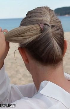 Easy Updo For Beginners, Easy French Roll Updo, Work Up Hairstyles, Easy Party Updo, Hairstyles For Long Hair For School Updo, Easy French Twist Updo, Easy Updos For Shoulder Length Hair Tutorial, How To Do Updos For Long Hair, Easy French Twist Short Hair