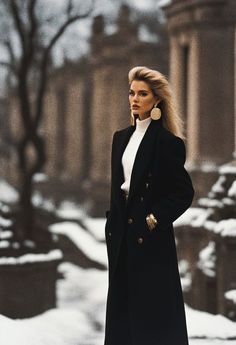 90s Money Aesthetic, 80s Fashion Old Money, Old Money 80s Outfits, 90s Inspired Winter Outfits, Old Money Outfits 90s, 90s Old Money Outfits, Old Money Coats Women, Old 90s Fashion, Elegant 80s Fashion