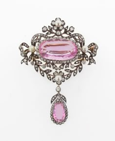 Handmade item Recycling: No Gemstone: Rose Cut diamond, Pearl & Pink Topaz Brooch weight: 25.850 Grams Diamond weight: 3.85 carats Diamond colure: Light Tinted Brown Diamond shape: Round Pearl weight: 0.40 carats Topaz weight: 7.45 carats Material: Silver Sterling silver Purity: 925 Brooch Finished: Antique & Gold Pink Stones, Antique Brooches, Mors Dag, Diamond Brooch, Pink Topaz, Victorian Jewelry, Silver Brooch, Vintage Jewels, Antique Jewellery