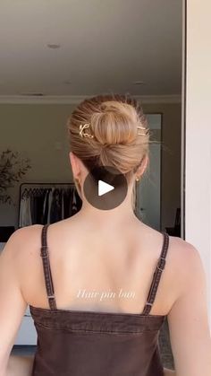 Hair Pin Bun, Viral Hacks, Tiktok Hair, Reels Instagram, Hair Fashion, Hair Tutorials, Hair Pin, Hair Art