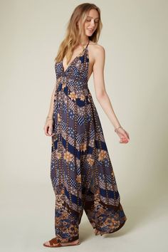 A flowy, low back maxi dress that wears well in any situation. O'Neill Women's maxi dress 55.5" in length Halter neck, front hem Side slits 100% Viscose crinkle Flowy Rayon Maxi Dress For Casual Occasions, Flowy Rayon Maxi Dress For Casual Wear, Floor-length Tie Back Maxi Dress For Beach, Rayon Maxi Dress For Vacation, Chic Maxi Dress With Tie Back, Bohemian Floor-length Maxi Dress With Tie Back, Bohemian Halter Neck Maxi Dress With Tie Back, Flowy Rayon Maxi Dress, Rayon Maxi Dress With Tie Back