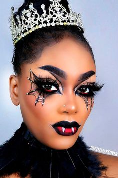 Spooky but glamorous Halloween spider web makeup Freddie Vs Jason, Indians Costume, Scary Face Makeup, Spider Web Makeup, Web Makeup, Glamorous Halloween, Creative Halloween Makeup, Makeup Themes