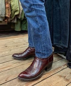 California Cowboy, Mens Western Style, Mens Western Wear, Cowboy Shoes, Mens Dress Boots, Urban Cowboy, Gentleman Shoes, Summer Swag