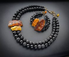 Beaded Jewelry Necklaces, Diy Jewelry Necklace, Magical Jewelry, Amber Jewelry, Bracelet Crafts, Bead Jewellery