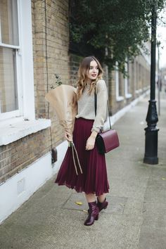 CHRISTMAS SPARKLE What Olivia Did waysify Grunge Outfits Fall, Women Fall Outfits, Pleated Skirt Outfit, Christmas Sparkle, Skirt Outfits Fall, Rock Outfit, Fall Outfits For Work, Mid Length Skirts, Christmas Theme