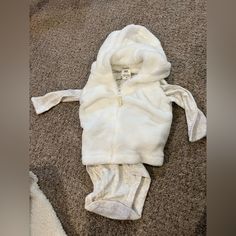 6mo Nwt Supposed To Be A 3 Piece Set But Missing The Pants Cute White Hooded Onesie, White Cotton Hooded Onesie, White Cotton Winter Onesie, Cute White Hoodie For Playtime, White Winter Hoodie For Playtime, Cozy Hooded White Onesie, Cozy White Hooded Onesie, Cozy White Cotton Onesie, White Cotton Hoodie For Playtime