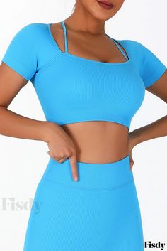 Fisdy - Sujetador deportivo acanalado con cuello en U y espalda deportiva con sujeción avanzada Sporty Crop Top, Causal Dresses, Yoga Top, Square Neck Dress, Comfortable Style, Racerback Sports Bra, Black High Waist, Yoga Session, Ribbed Texture