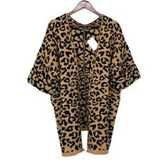 Nordstrom Roffe Accessories Plush Stretchy Kimono. Will Simply List As A Sweater. Approx 27-28” Across Seam To Seam Under The Arms & 27” Length, Top Of Shoulder To Bottom Hem In Back. Price Firm. Great Christmas Gift! Leopard Print Cardigan Short, Black Tiger Print Long Sleeve Tops, Bodycon Sweater, Raglan Sleeve Sweater, Bodycon Sweater Dress, Asymmetrical Sweater, Leopard Print Shorts, Ivory Sweater, Colored Cardigans