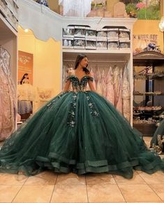 Emerald Sweet 16 Dresses, Dark Green Quinceanera Dresses, Green Quince Dress, Quinceanera Dresses Green, Quince Party, Texas Gold