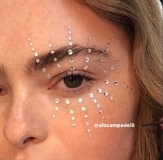 Gem Eye Makeup, Editorial Make-up, Rhinestone Makeup, Fest Outfits, Rave Makeup, Face Gems, Festival Makeup, Eye Makeup Art, Editorial Makeup