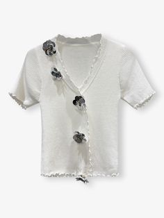 Introducing the aspen shirt, cut from premium cotton jersey. Featuring a flattering V-neck and short sleeves, this tee is designed to sculpt and shape for an hourglass silhouette. Hourglass Silhouette, Aspen, Short Sleeves, V Neck, White, Clothes, Design