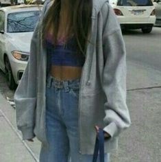 Style Grey Zip Up Hoodie, Zip Up Hoodie Oversized, Grey Oversized Jacket Outfit, Grey Jacket Aesthetic, Gray Jacket Outfit Aesthetic, Outfits With Oversized Jackets, Outfit Inspirations Oversized, How To Style Oversized Zip Up Hoodie, Grey Oversized Zip Up Hoodie Outfit