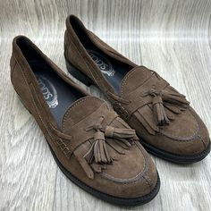 Pre Owned Tod's Suede Tassel Accents Loafers, Used Shoes Can Include Signs Of Wear Such As Scuffs And Scratches, Dust And Creases From Normal Use, Dirt, Stain Or Damage Will Be Shown In Photos. See All Pictures As They Are Part Of The Of The Description. Love The Item But Not The Price? Make An Offer. T Fall Galas Tassel Loafers With Round Toe, Fall Gala Tassel Loafers With Round Toe, Tassel Loafers With Round Toe For Galas, Casual Tassel Loafers With Round Toe For Galas, Fall Tassel Loafers With Brogue Detailing, Slip-on Tassel Loafers With Brogue Detailing And Flat Heel, Casual Suede Tassel Loafers With Brogue Detailing, Casual Brown Tassel Loafers For Galas, Fall Slip-on Tassel Loafers With Brogue Detailing