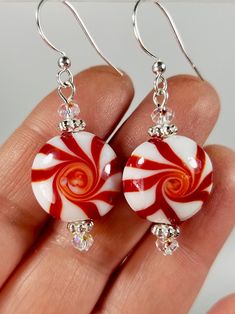 Red and White Peppermint Earrings Christmas Jewelry | Etsy Peppermint Earrings, Holiday Beaded Jewelry, Diy Christmas Earrings, Christmas Jewelry Diy, Bead Drop Earrings, Bead Dangle Earrings, Beaded Earrings Diy, Diy Jewelry Inspiration, Beaded Beads