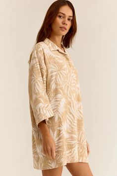 Get lost in a daydream of your next vacation with the vintage-inspired palm print on this textured linen tunic dress. Wear it as a stylish cover-up or for your everyday adventures. Relaxed fit Textured Linen: 80% Viscose, 20% Linen Collared Button front Dropped shoulder short sleeve Wide hem detail Machine wash cold, Hang to dry, Cool iron if needed Final sale. No return or exchanges. *$10 Flat Fee Shipping Due to Deep Discount. Palm Dress, Linen Tunic Dress, Perfect White Tee, Button Front Shirt Dress, Collared Dress, Denim T Shirt, Favorite Daughter, Linen Tunic, Dress Home