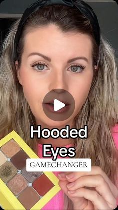 Chelsea Bare on Instagram: "Gotta love gravity right?! 🤪 Thankfully with a few adjustments, you can still wear and enjoy eyeshadow! #hoodedeyes #hoodedeyetutorial #hoodedeyetips #easyeyeshadow #eyeshadowtips #tutorial #makeup #easymakeup #seint #seinteyeshadow #beautytips #over30 #over40 #over50 #matureskin #matureskinmakeup" Eyeshadow For Hooded Eyelids, Makeup For Hooded Eyelids, Hooded Eyes Tutorial, Eye Makeup For Hooded Eyes, Eyeshadow Techniques, Eyeshadow For Hooded Eyes, Red Hair Looks, Tess Gerritsen