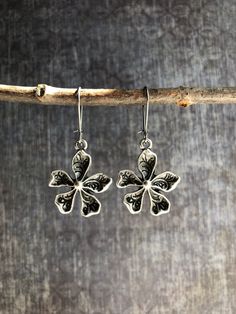 Jewelry Hippie, Retro Earrings, Silver Flower Earrings, Hippie Earrings, Retro Earring, Earrings Flower, Flower Jewelry, Earrings Boho, Jewelry Inspo