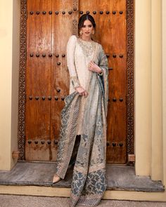 Faiza Saqlain, Blue Dupatta, India Style, Salwar Dress, Pakistani Wedding Dress, Organza Sleeves, Luxe Wedding, Pakistani Wedding Dresses, Silk Trousers