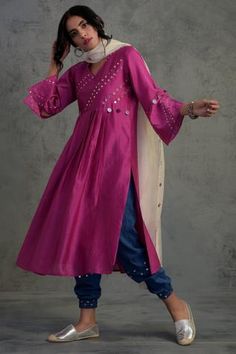 Shop for Charkhee Pink Chanderi Kurta Set for Women Online at Aza Fashions Kurti White, Flared Palazzo, Cuff Pants, Pink Kurta, Salwar Kamiz, Sustainable Clothing Brands, Pink Mirror, Kurta Designs Women, Embroidered Dupatta