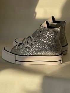 Leopard Print Converse, Leopard Converse, Sparkly Converse, Silver Converse, Fresh Shoes, Sneakers Addict, Walk This Way