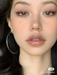 Natural Earthy Makeup, Asian Almond Eyes, Igari Makeup Dark Skin, Soft Asian Makeup, Vietnamese Makeup, Bisexual Makeup, Natural Fall Makeup, Long Face Makeup, Bruno Major