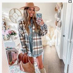 Size Small. Never Worn. Plaid Jacket Women, Winter Plaid, Flannel Women, Flannel Jacket, Plaid Fashion, Long Sleeve Plaid, Plaid Jacket, Plaid Flannel Shirt, Fashion Kids