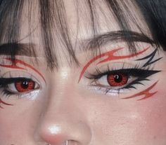 Red Liner Makeup, Red Eyeliner Looks, Eyeliner Graphic, Red Eyeliner Makeup, Funky Makeup, Girly Makeup, Makeup Drawing