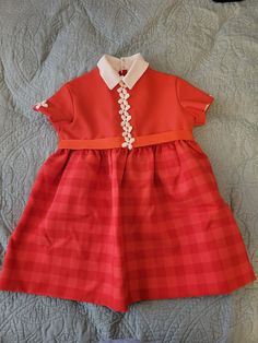 Vintage Florence Eiseman "The Young Set - Las Vegas" Red Dress with White Flowers and Red Gingham, Handmade, Toddler, Classic, Party, School by AuntiesTradingPost on Etsy Classic Party, Party School, Red Tie, Red Gingham, Flower Detail, Pretty Dress, Pretty Dresses, Vintage Floral, White Flowers