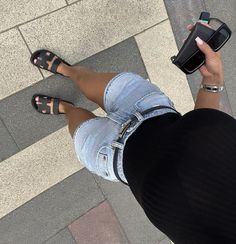 Jean Shorts Outfit Ideas, Jean Shorts Outfit, Shorts Outfit Ideas, Mode Zara, Chique Outfits, Makijaż Smokey Eye, R 6, Shorts Outfit