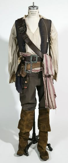 an old fashioned pirate costume is displayed on a mannequin